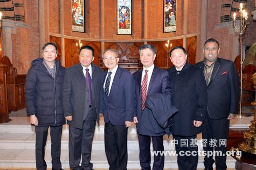 新加坡教会牧者代表团访问中国基督教两会2.jpg