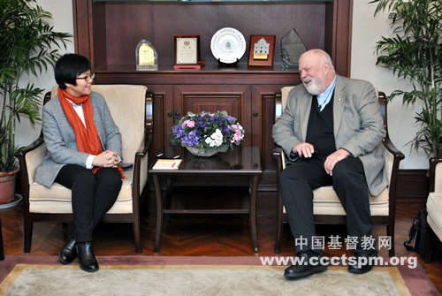 美国圣公会亚太区主任到访中国基督教两会.jpg